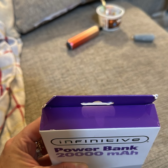 Power Bank 2000 mah - Picture 4 of 9